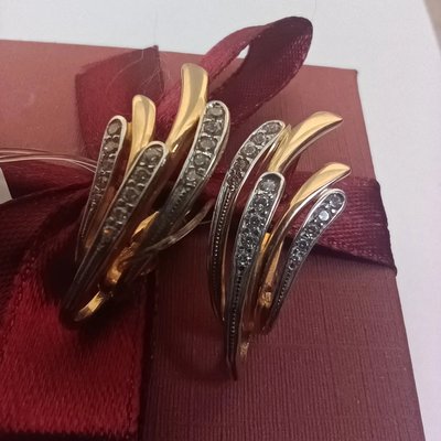 Серьги из красного золота с фианитами 3