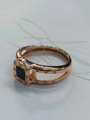 Кольцо из красного золота счерными фианитами 3