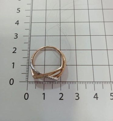 Кольцо из красного золота с фианитами 3