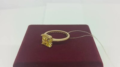 Кольцо из красного золота с бриллианитом 4