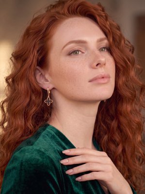 Серьги из красного золота с фианитами 3