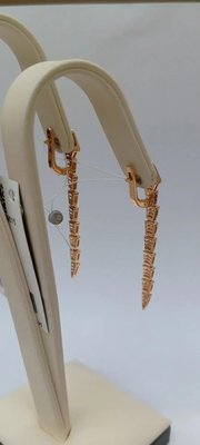 Серьги из красного золота с фианитами 4