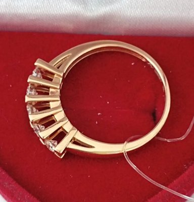 Кольцо из красного золота с бриллиантами 4