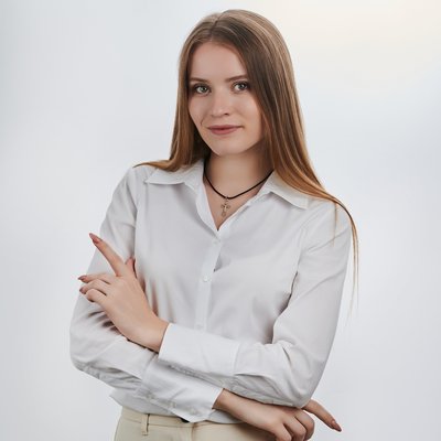 Крест из комбинированного золота с фианитом 4